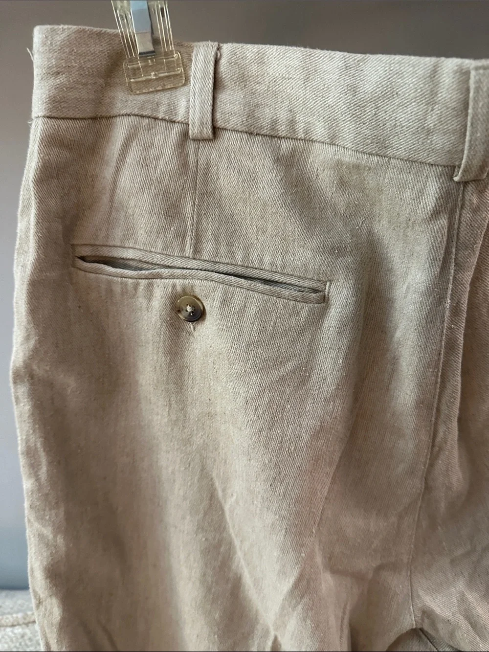 Perry Ellis Pleated Linen-Blend Chinos in Light Tan 34/30